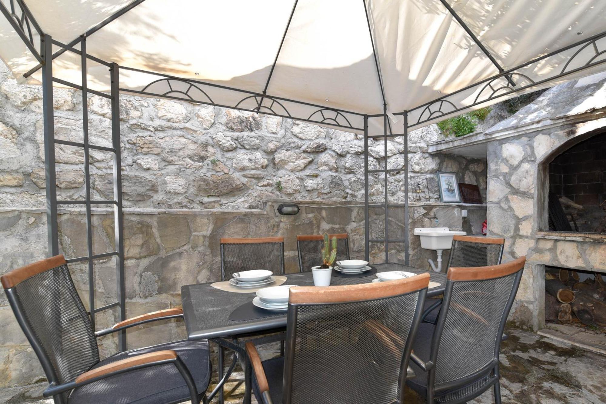 Villa Danica On The Hills, Seaview Подстрана Екстериор снимка