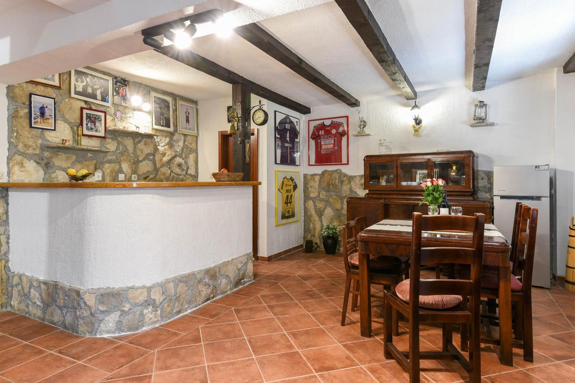 Villa Danica On The Hills, Seaview Подстрана Екстериор снимка